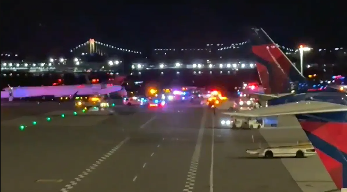 Two Delta regional jets collide on taxiway at LaGuardia Airport; 1 injured